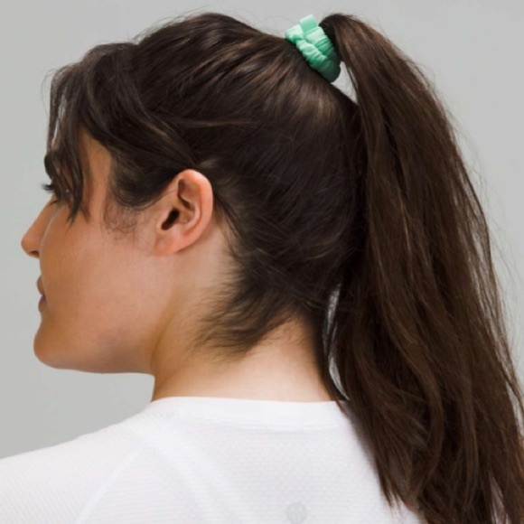 Lululemon skinny Scrunchie two pack - Picture 2 of 3